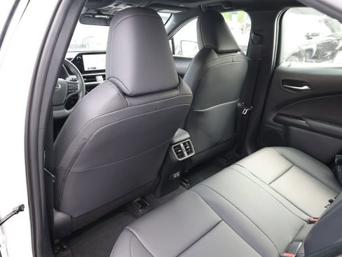 Used 2025 Lexus UX 300h FWD image 16