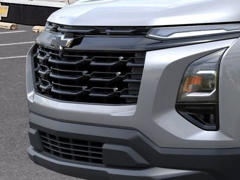 New 2027 Chevrolet Equinox LT w/ Convenience Package II FWD image 13