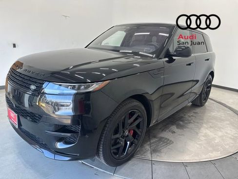 Used 2023 Land Rover Range Rover Sport SE Dynamic image 3