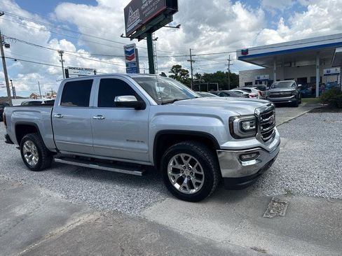 Used 2017 GMC Sierra 1500 SLT w/ SLT Premium Package RWD image 5