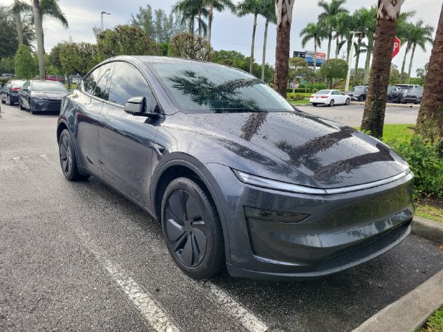 Used 2026 Tesla Model Y Long Range RWD image 2