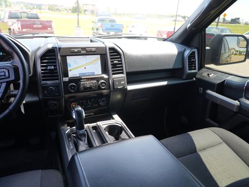 Used 2020 Ford F150 XLT w/ Equipment Group 302A Luxury AWD/4WD image 21