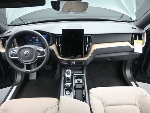 New 2026 Volvo XC60 B5 Core image 22