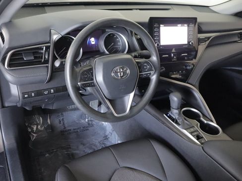 Used 2024 Toyota Camry LE AWD/4WD image 9