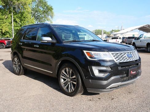 Certified 2017 Ford Explorer Platinum AWD/4WD image 1