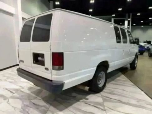 Used 2008 Ford E-350 and Econoline 350 Extended Super Duty image 6