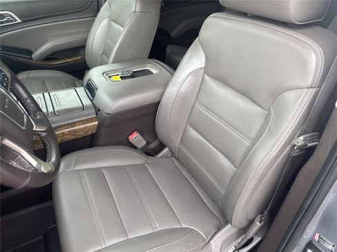 Used 2019 GMC Yukon XL Denali w/ Denali Ultimate Package RWD image 11