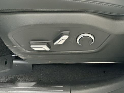 Used 2026 Hyundai Santa Fe SEL FWD image 13