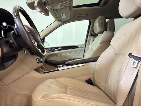 Used 2016 Mercedes-Benz GL 450 4MATIC image 5