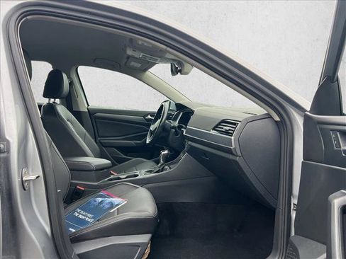 Used 2024 Volkswagen Jetta SE FWD image 20