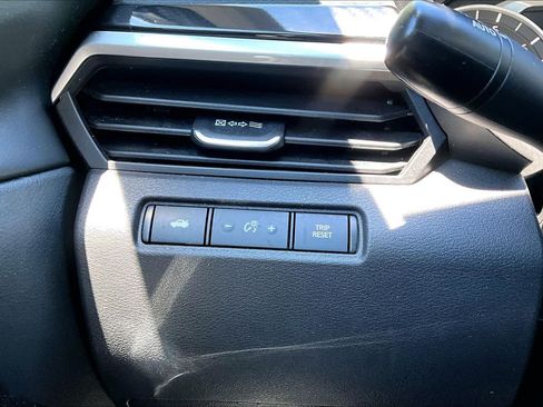 Used 2024 Nissan Altima 2.5 SR w/ SR Premium Package FWD image 34