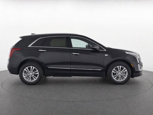 Used 2025 Cadillac XT5 Luxury FWD image 8