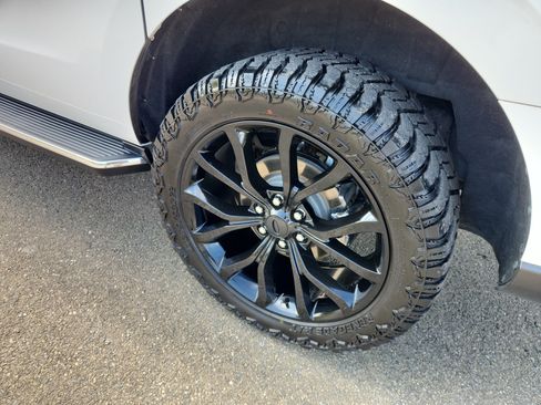Used 2022 Ford Expedition Max XLT RWD image 56