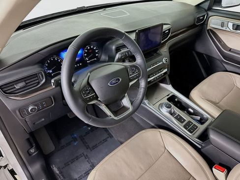 Certified 2020 Ford Explorer Limited w/ Class III Trailer Tow Package image 2