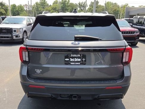 Used 2025 Ford Explorer ST-Line w/ Premium Package RWD image 14
