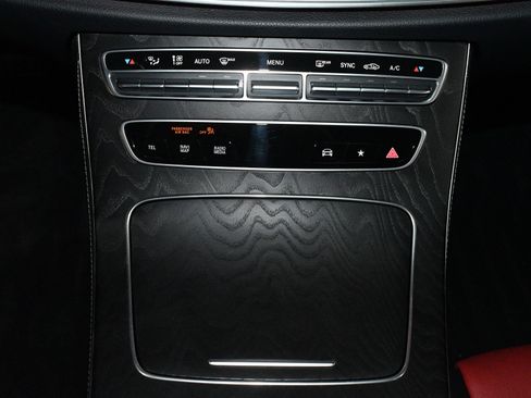Used 2023 Mercedes-Benz E 450 Coupe image 36