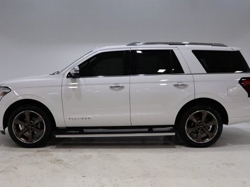 Used 2023 Ford Expedition Platinum AWD/4WD image 4