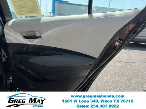 Used 2022 Toyota Corolla LE FWD image 14