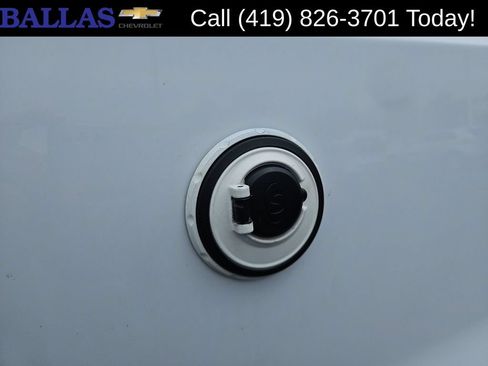 Used 2014 Chevrolet Express 2500 RWD image 35