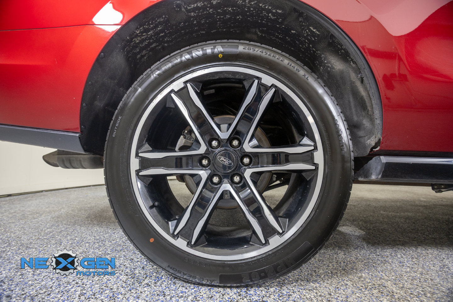 Used 2019 Ford Expedition Limited w/ Equipment Group 303A AWD/4WD image 49