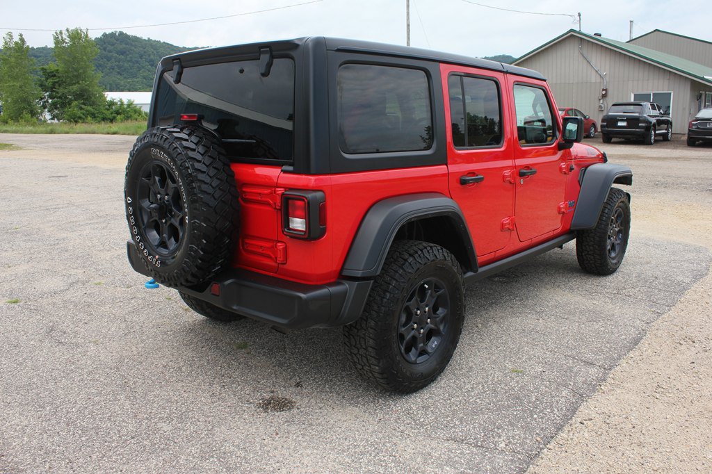 Used 2023 Jeep Wrangler Unlimited w/ Cold Weather Group AWD/4WD image 5