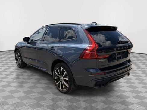 Used 2023 Volvo XC60 B6 Ultimate w/ Climate Package AWD/4WD image 3