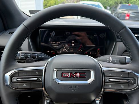 New 2026 GMC Terrain Elevation AWD/4WD image 23