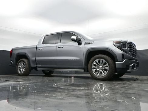 Used 2024 GMC Sierra 1500 Denali w/ Technology Package AWD/4WD image 47