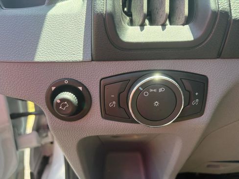 Used 2019 Ford Transit 250 148 Low Roof RWD image 15