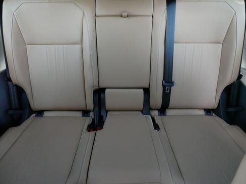 Certified 2024 Volkswagen Tiguan SE AWD/4WD image 13