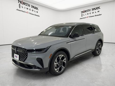 New 2026 Lincoln Nautilus Premier w/ Equipment Group 102A AWD/4WD image 1