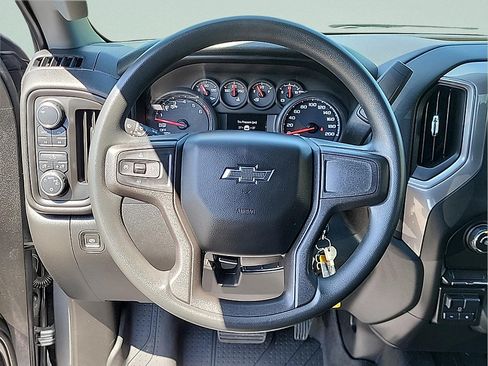 Used 2021 Chevrolet Silverado 1500 Custom Trail Boss AWD/4WD image 16