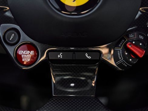 Used 2020 Ferrari 812 Superfast RWD image 53