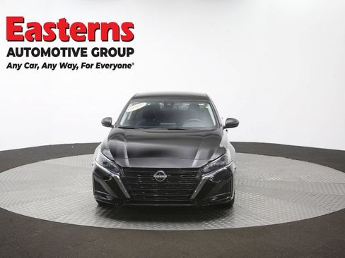 Used 2025 Nissan Altima 2.5 SV FWD image 53