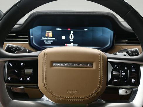 Used 2023 Land Rover Range Rover SE AWD/4WD image 17