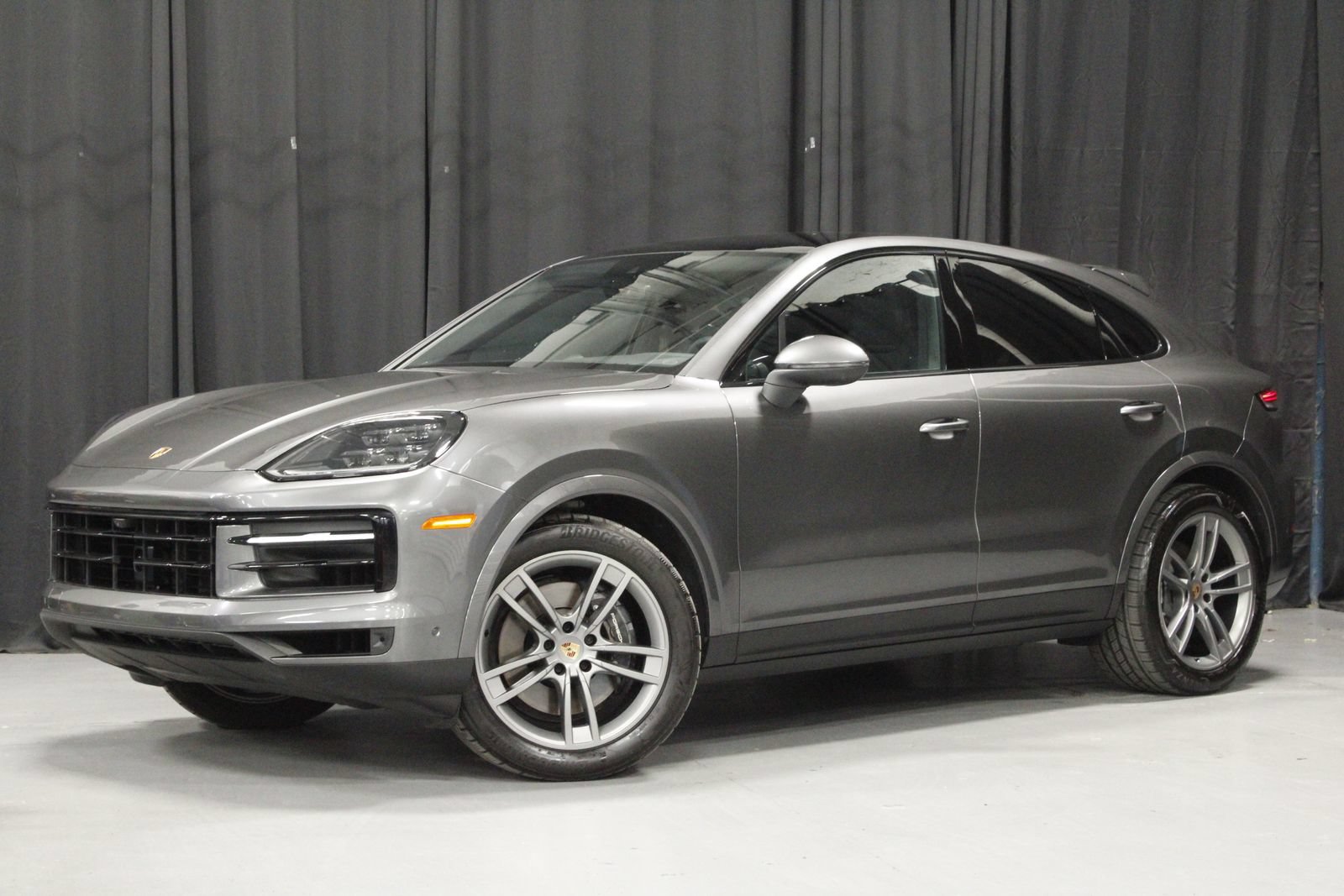 Certified 2026 Porsche Cayenne Coupe AWD/4WD image 1