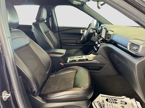 Used 2022 Ford Explorer ST-Line image 30