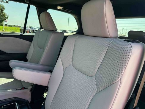 Used 2025 Lexus TX 350 AWD w/ Technology Package image 20