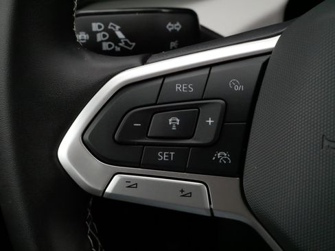 Certified 2025 Volkswagen Taos S image 26