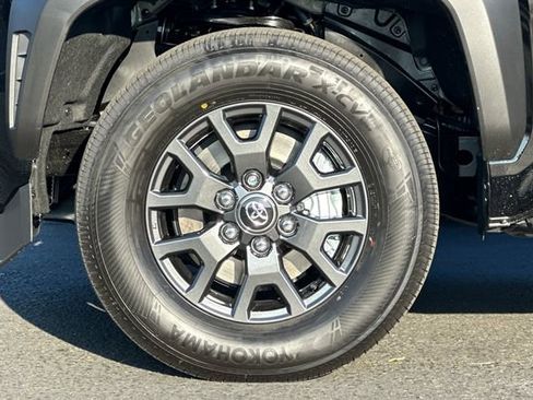 New 2026 Toyota 4Runner SR5 image 26