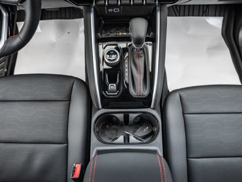 New 2026 Chevrolet Colorado Z71 w/ Technology Package AWD/4WD image 28