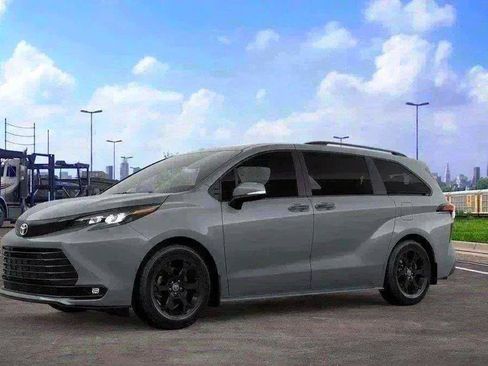 New 2026 Toyota Sienna XLE Woodland Edition AWD/4WD image 90