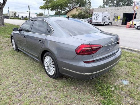 Used 2017 Volkswagen Passat 1.8T SE image 5