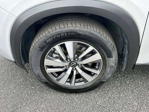 Used 2023 Nissan Pathfinder SL image 30