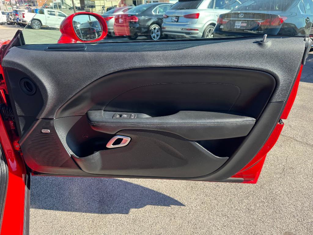 Used 2015 Dodge Challenger R/T Scat Pack w/ Leather Interior Group RWD image 21