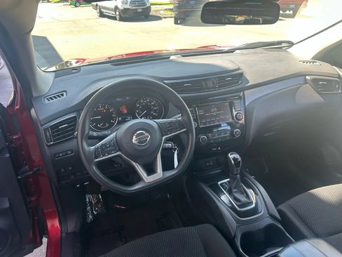 Used 2021 Nissan Rogue Sport S image 4