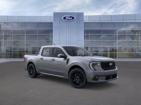 New 2026 Ford Maverick Lobo image 7