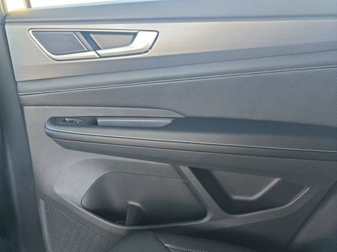 New 2026 Volkswagen Atlas Cross Sport SE AWD/4WD image 18