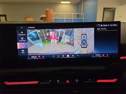 Used 2024 BMW 530i image 17