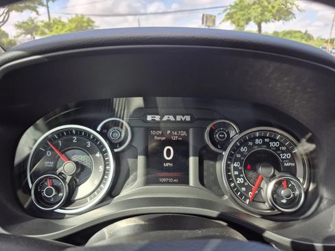 Used 2020 RAM 1500 Lone Star RWD image 33